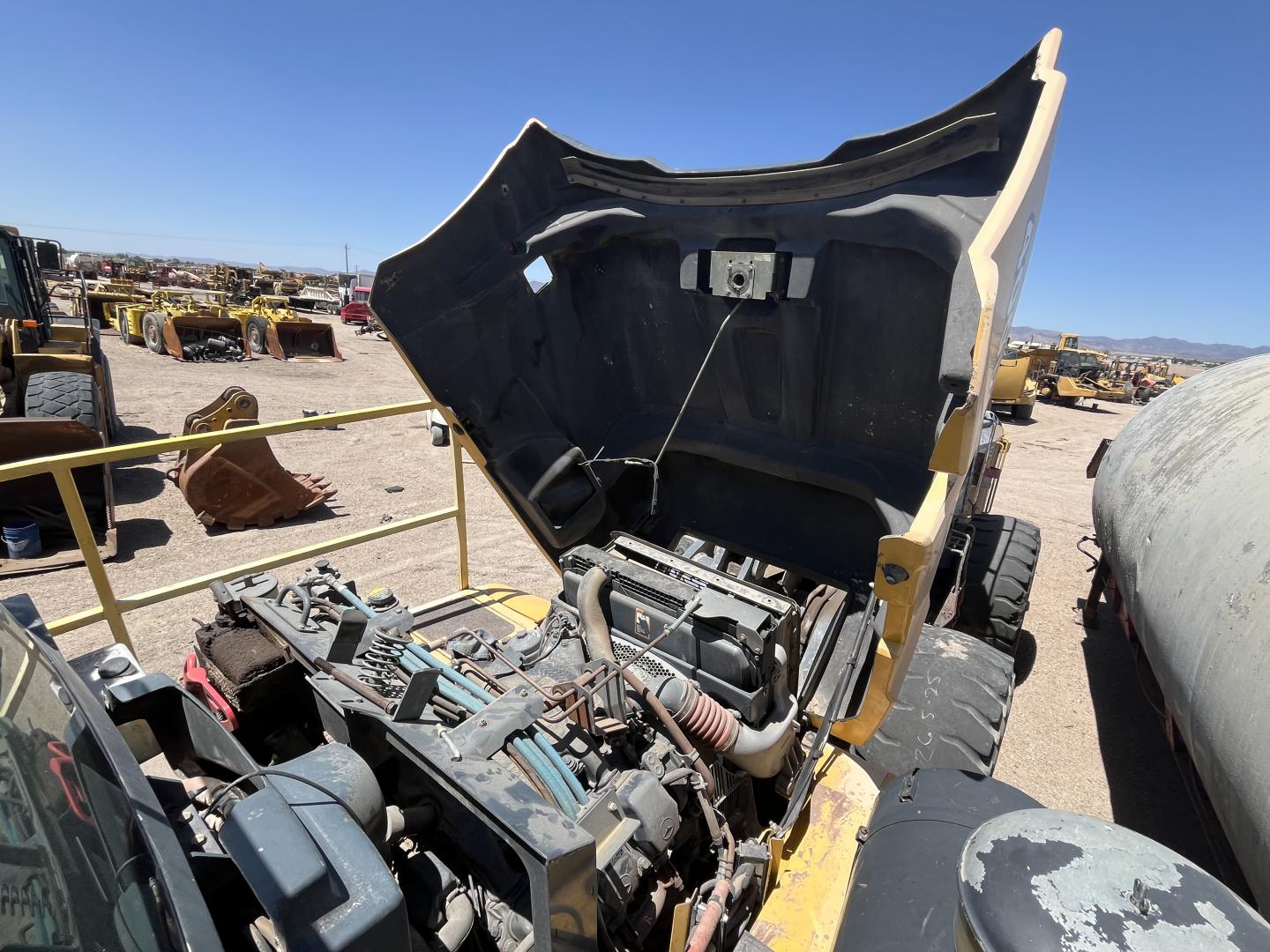 ./imagenes/INVOICE/2019/17453/DOMPE ARTICULADO JOHN DEERE 400D (21).JPG